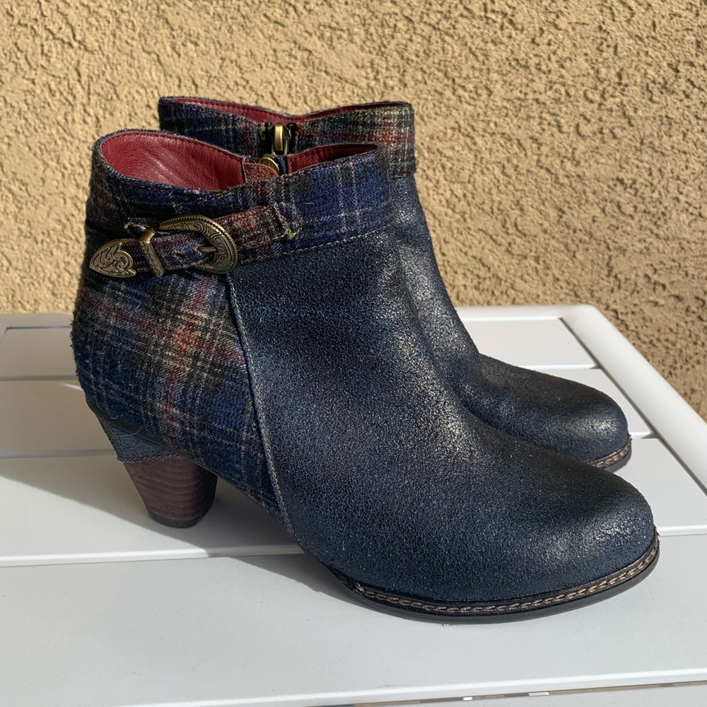 L’ Artiste Spring Step Scottala leather tweed booties size 9 ( European 40)